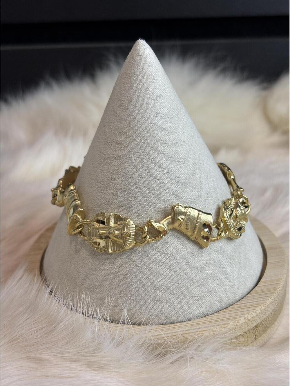Carol Star Gold Tone Link Bracelet